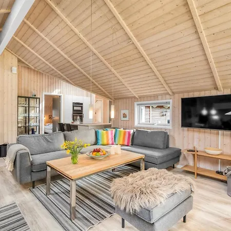 Anisette - 1km From The Sea By Interhome