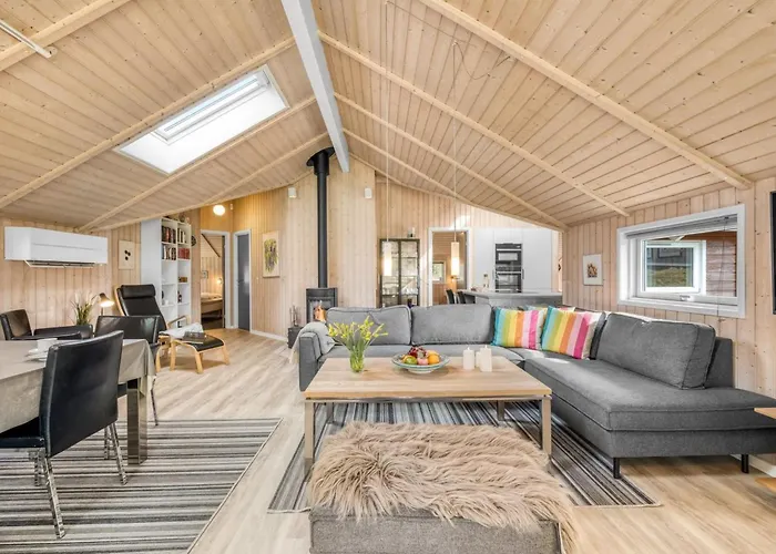 Anisette - 1km From The Sea By Interhome *