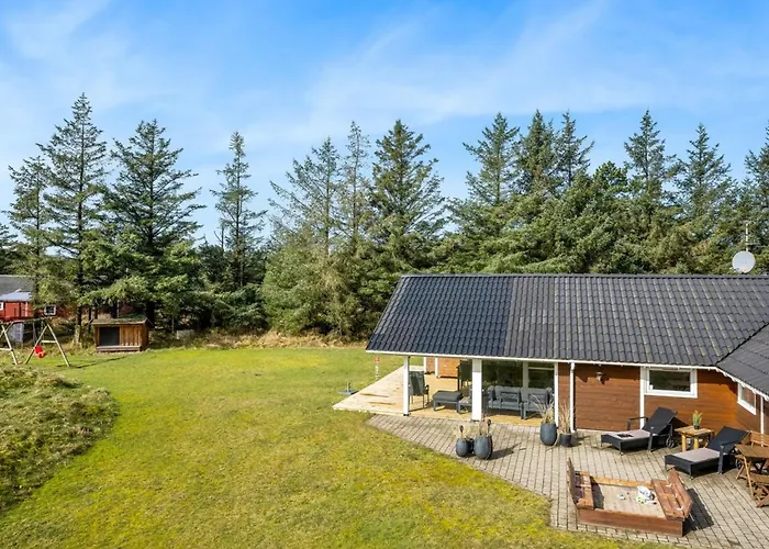 Anisette - 1km From The Sea By Interhome