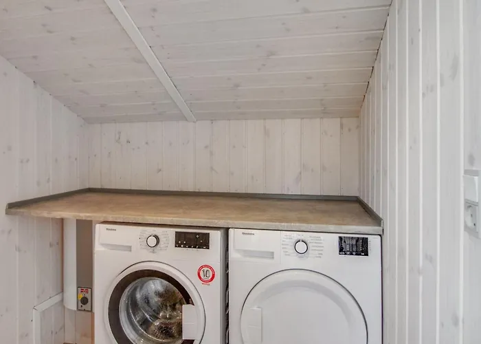 Anisette - 1km From The Sea By Interhome *